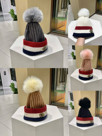 BEANIE HAT IN COLORFUL WOOL 434724