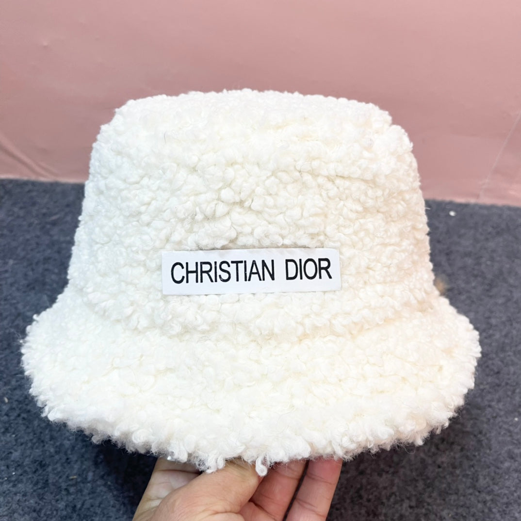 BUCKET HAT IN WHITE FLEECE 436569