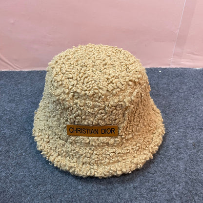 BUCKET HAT IN CAMEL BEIGE FLEECE 436570