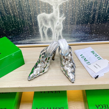 ALFIE LEATHER HIGH MULES IN SILVER PATENT CALFSKIN WITH WOVEN DESIGN