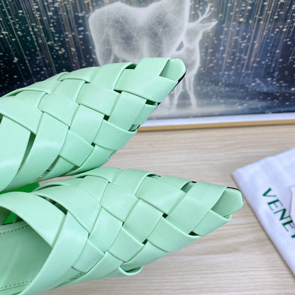 ALFIE LEATHER HIGH MULES IN GREEN MINT CALFSKIN WITH WOVEN DESIGN