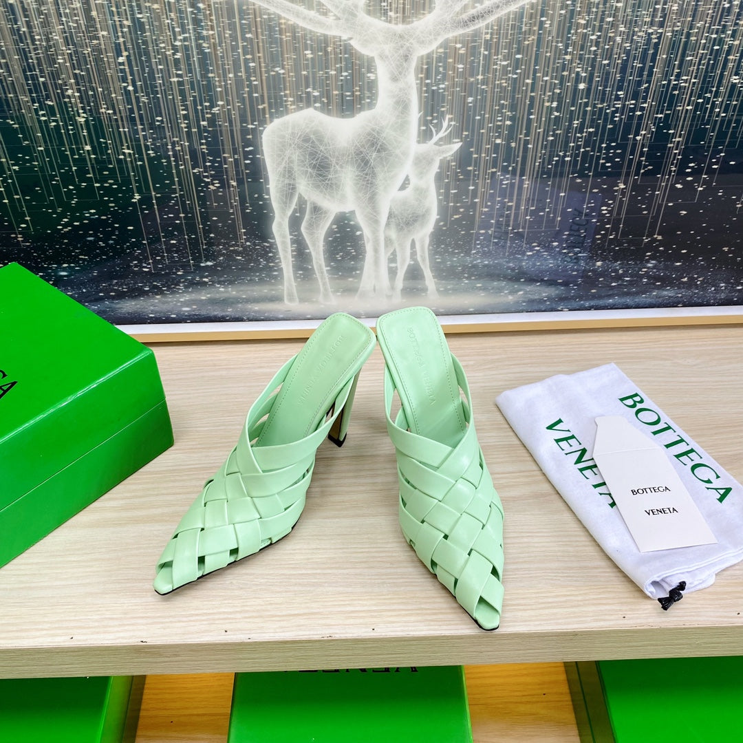ALFIE LEATHER HIGH MULES IN GREEN MINT CALFSKIN WITH WOVEN DESIGN
