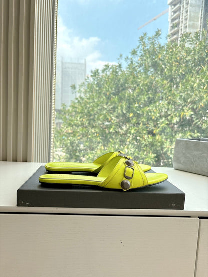 CAGOLE FLAT MULES IN LIME YELLOW CALFSKIN