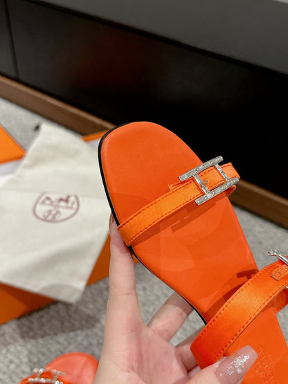 BUCKLE SANDAL BRIGHT ORANGE CALFSKIN