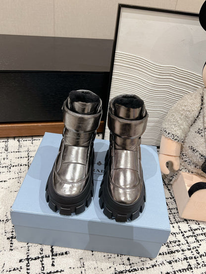 MONOLITH ANKLE BOOTS WITH STRAP IN METALLIC GRAY CALFSKIN AND FLEECE LINING
