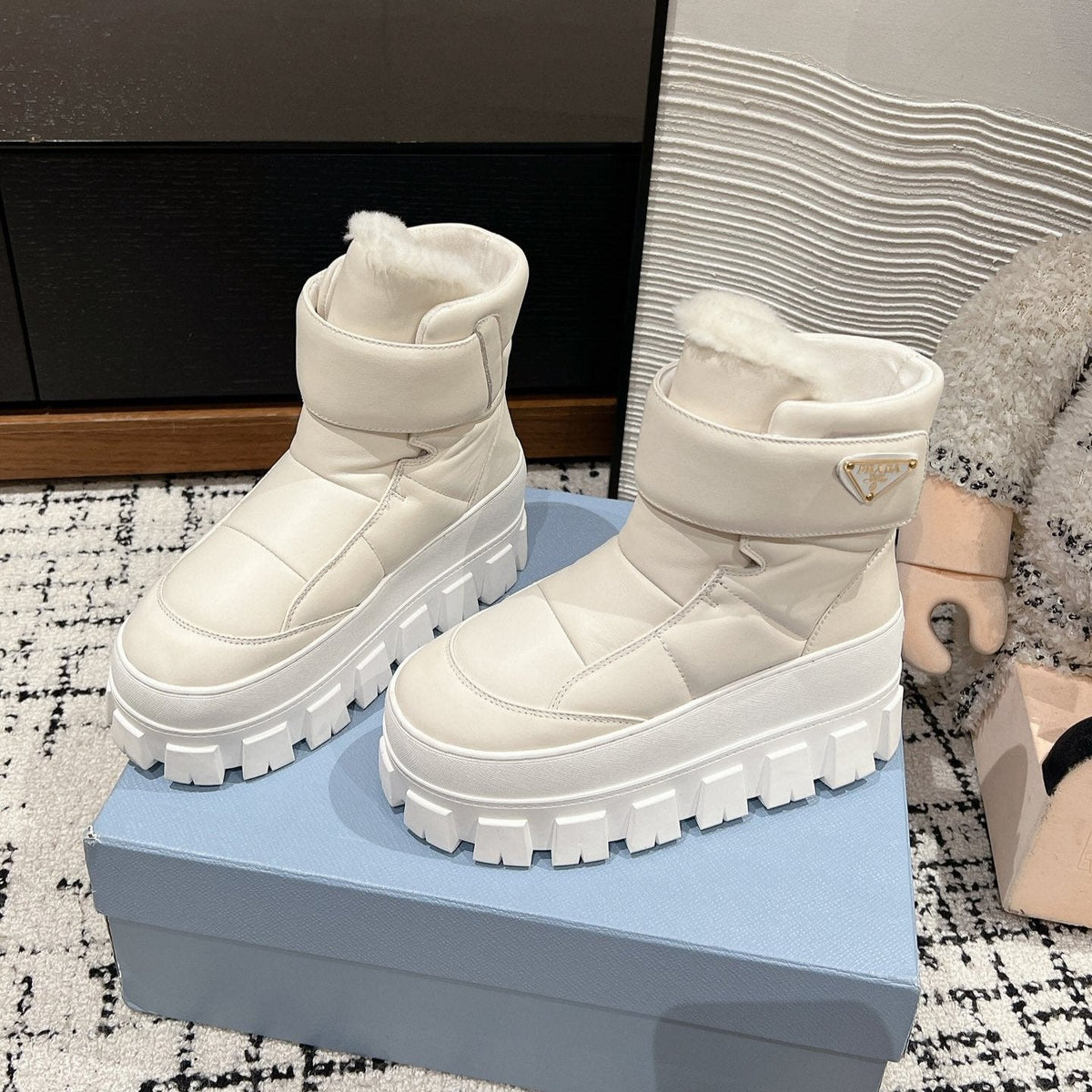 MONOLITH ANKLE BOOTS WITH STRAP IN RICE WHITE CALFSKIN AND FLEECE LINING