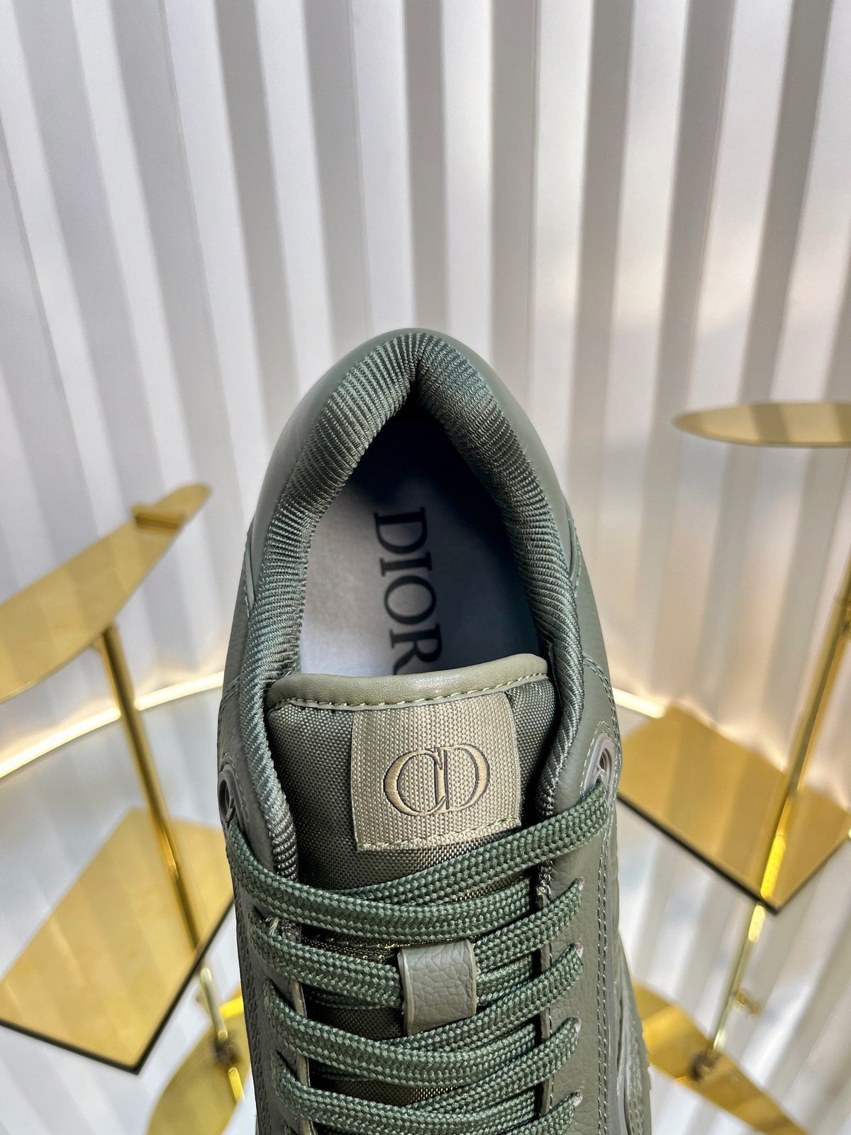 B27 LOW-TOP SNEAKER ARMY GREEN SMOOTH CALFSKIN