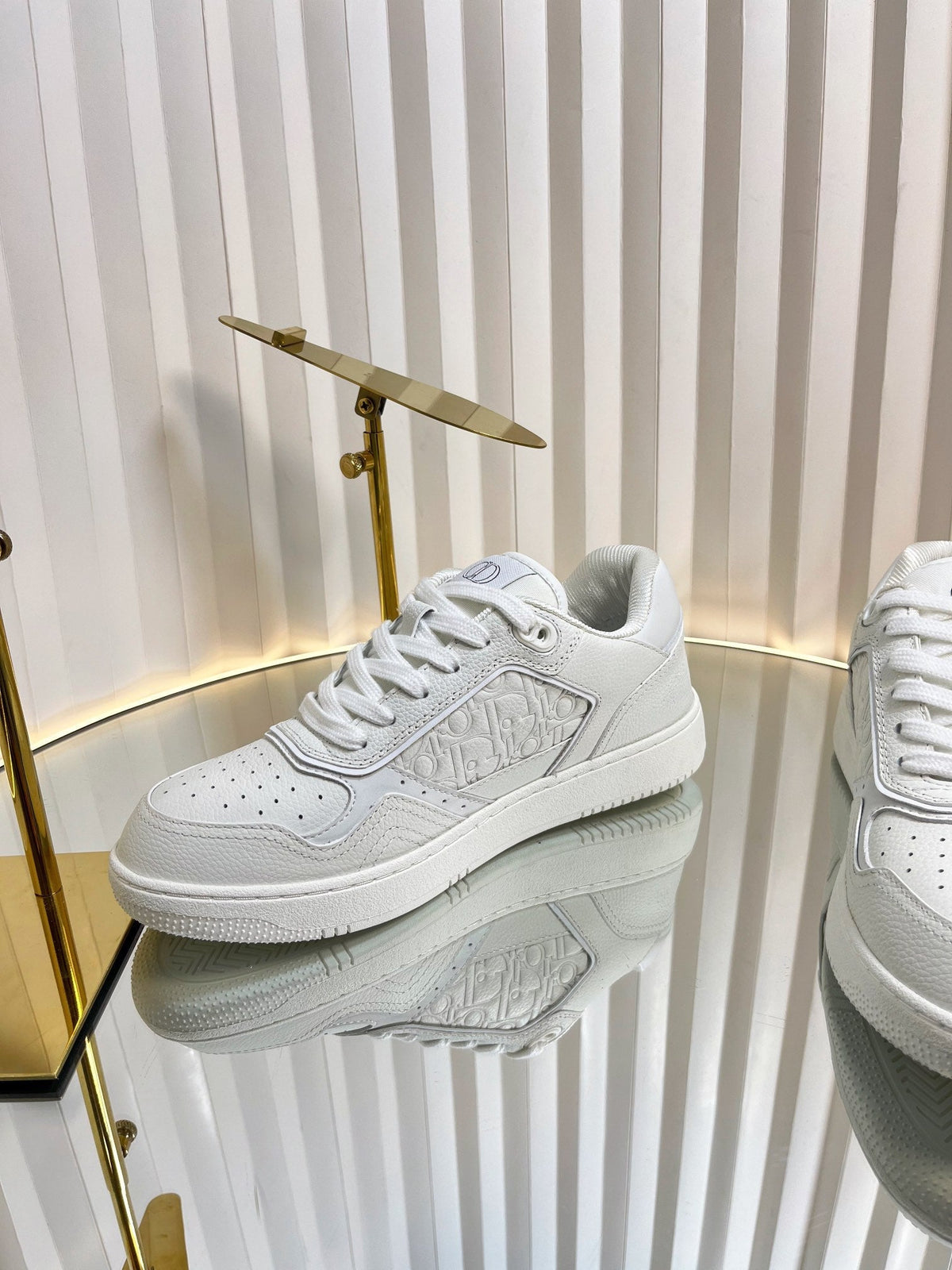 B27 LOW-TOP SNEAKER WHITE SMOOTH CALFSKIN