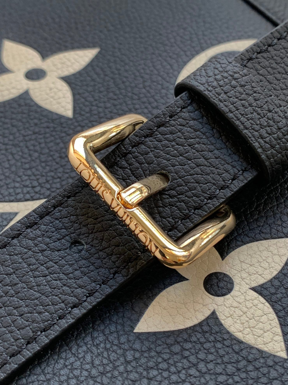 LV MADELEINE 30 IN BLACK MIX WHITE MONOGRAM CALFSKIN EMBOSSED LOGO