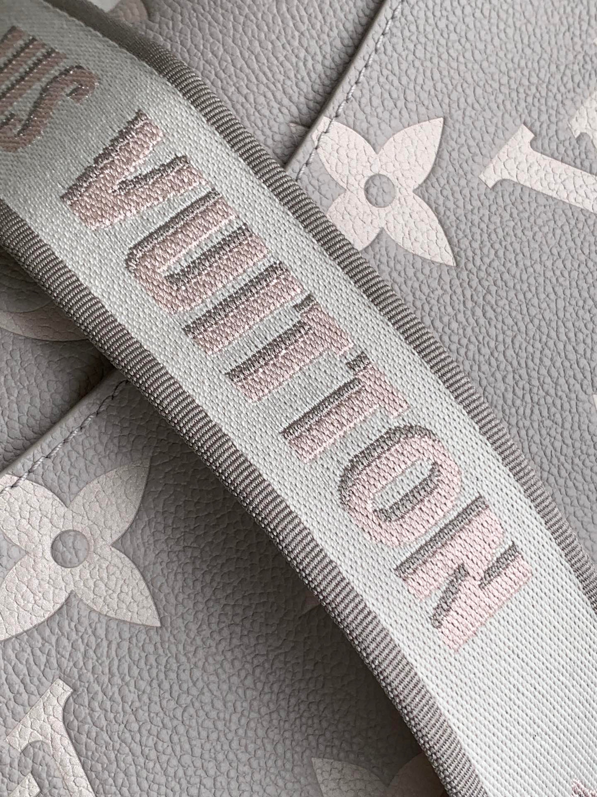 DIANE 24 IN GREY MONOGRAM EMPREINTE LEATHER