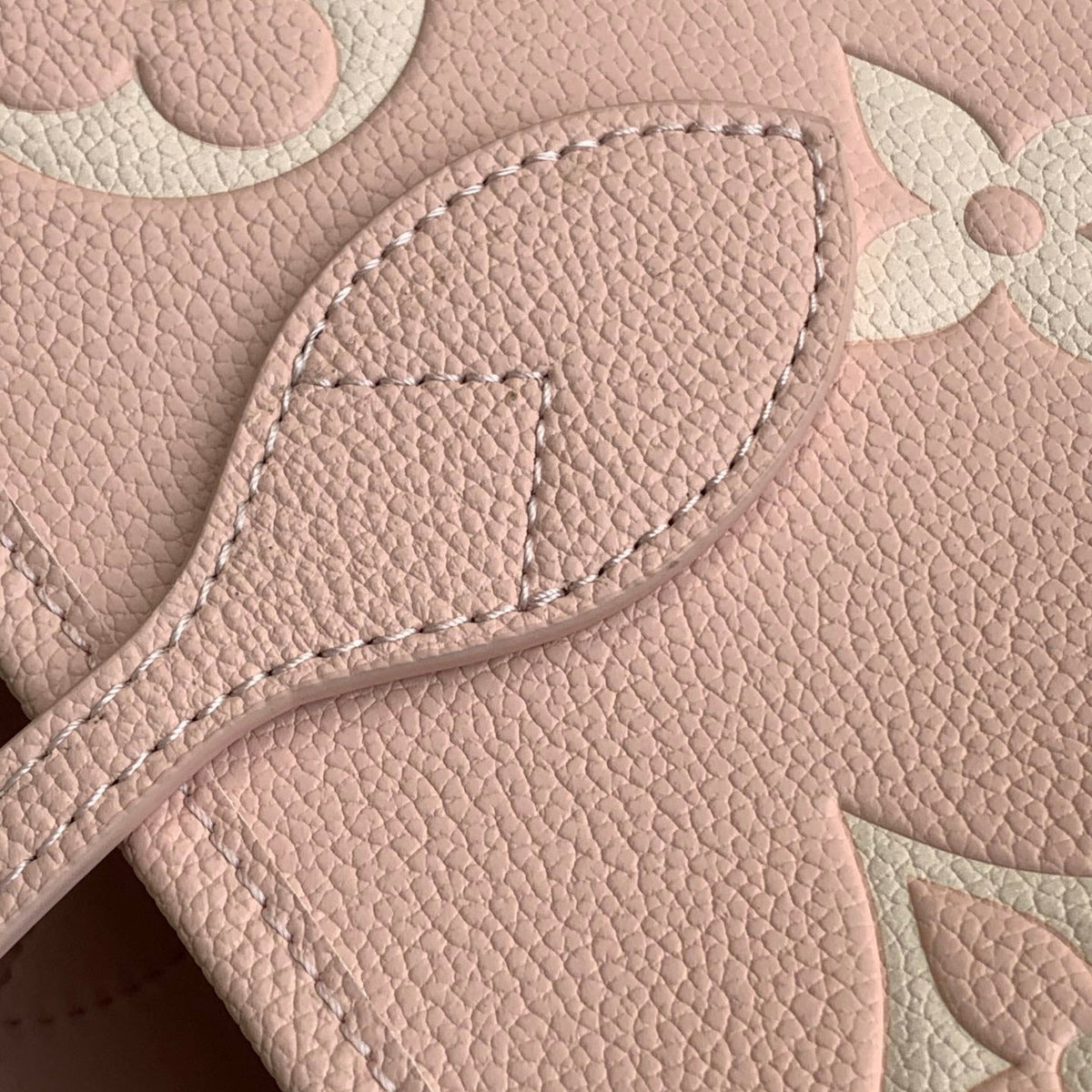 NEVERFULL MM BAG 32 IN PINK AND BEIGE EMBOSSED COWHIDE