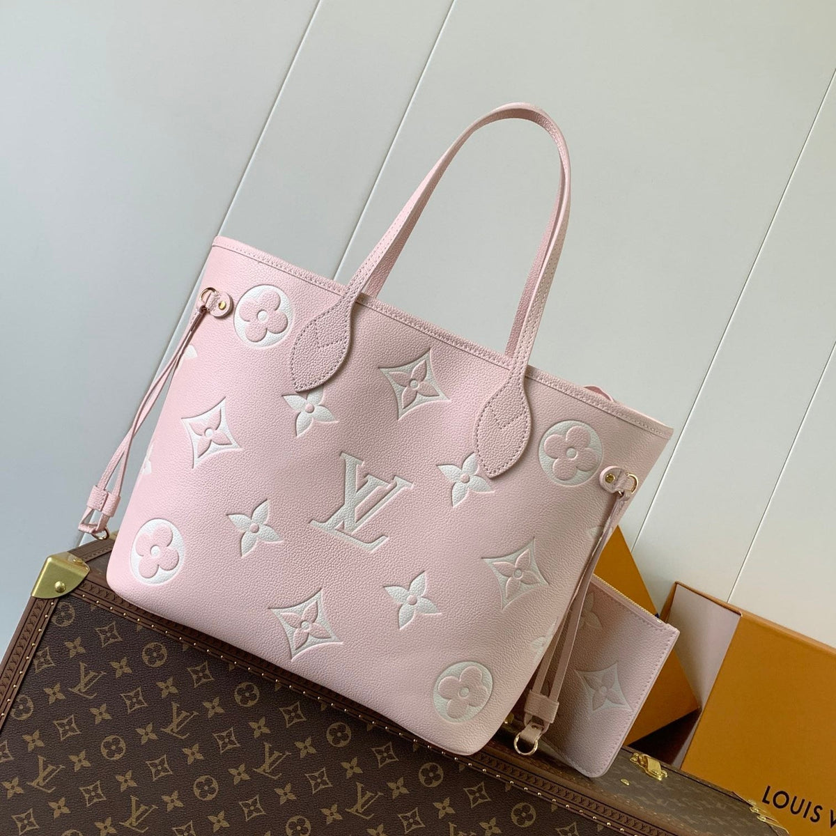 NEVERFULL MM BAG 32 IN PINK AND BEIGE EMBOSSED COWHIDE