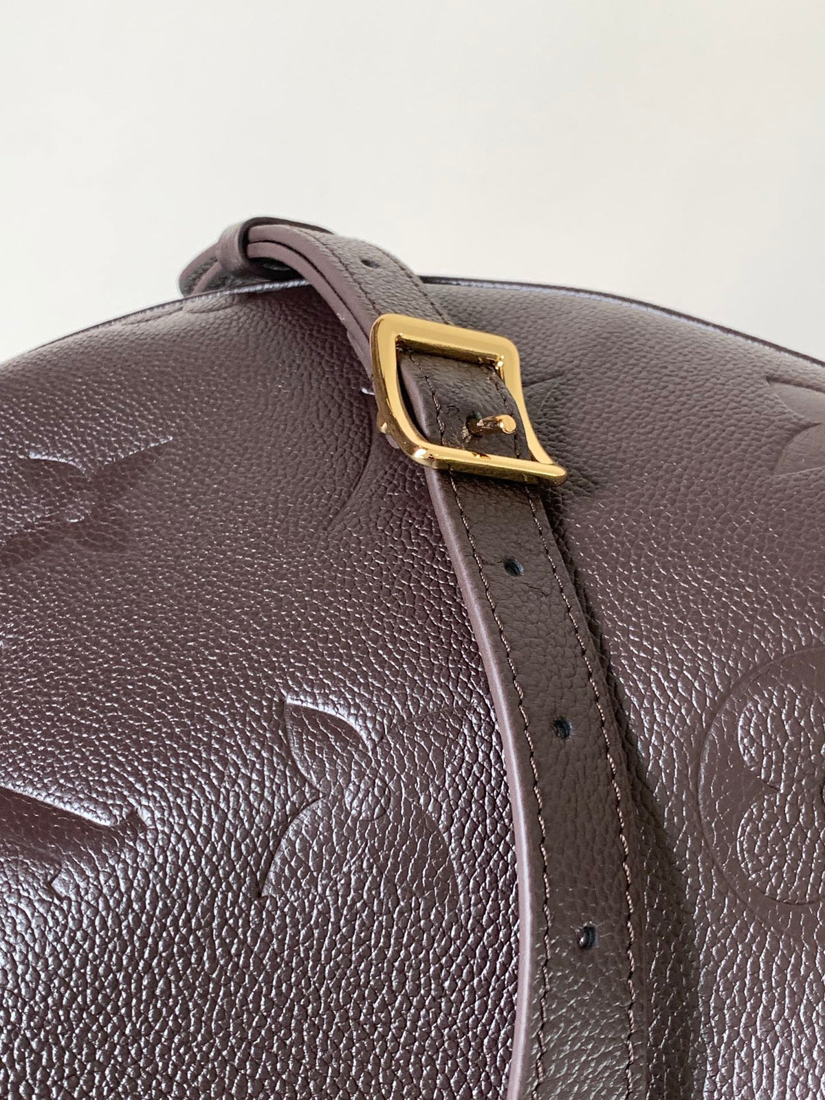 LV LOOP HOBO 38 IN DARK BROWN MONOGRAM CALFSKIN EMBOSSED LOGO