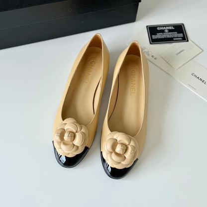 BALLET FLAT BEIGE CREAM LAMBSKIN WITH FLOWER