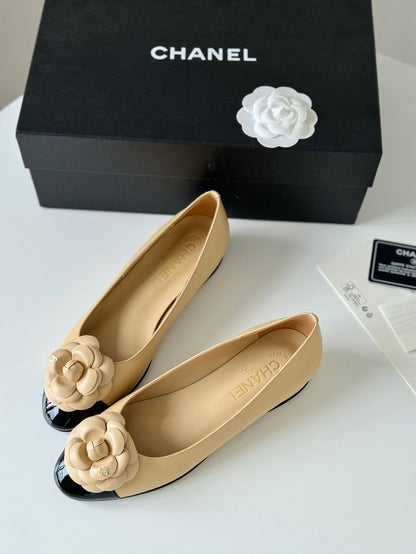 BALLET FLAT BEIGE CREAM LAMBSKIN WITH FLOWER