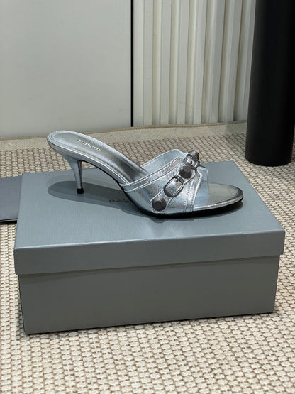 CAGOLE HIGH MULES IN SILVER OIL-WAX SHEEPSKIN