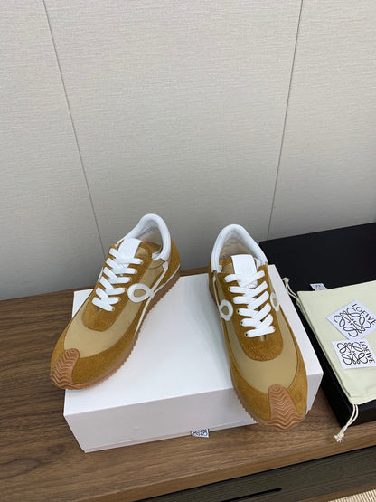 LW FLOW RUNNER SNEAKER GOLDENROD SUEDE