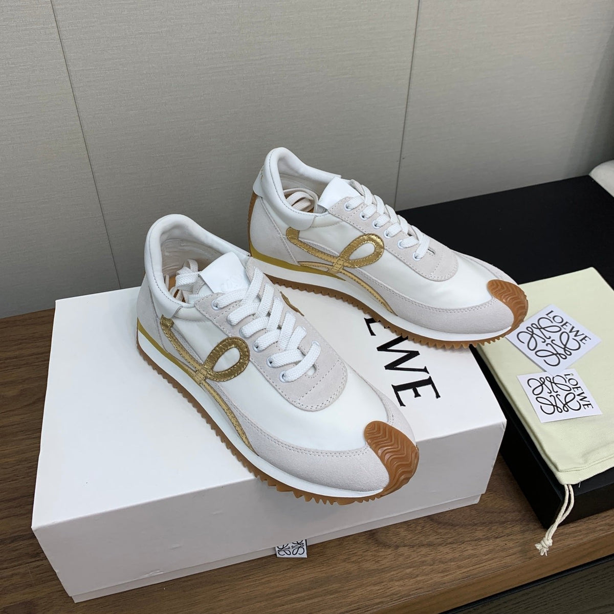 LW FLOW RUNNER SNEAKER WHITE-BROWN SUEDE