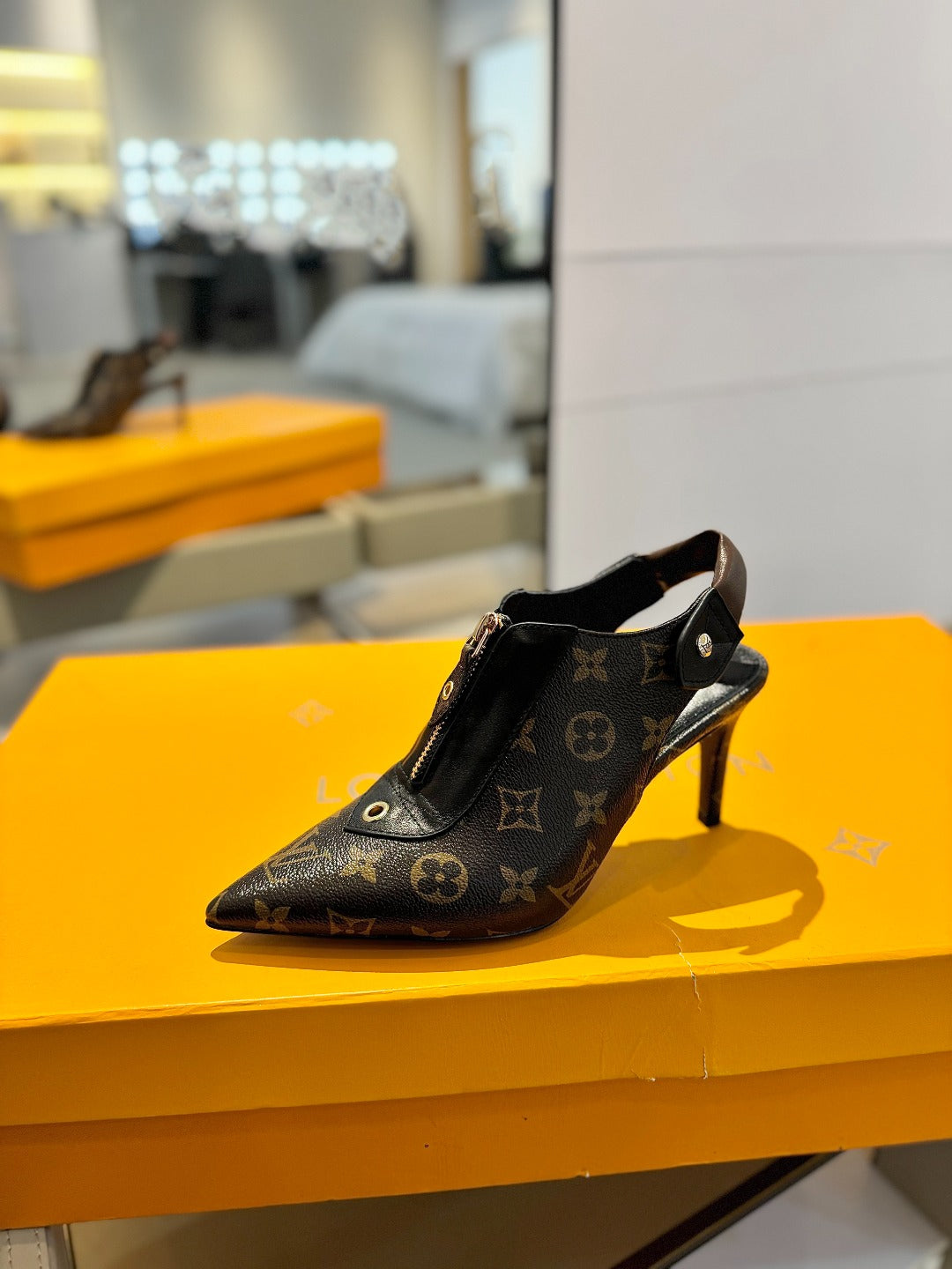 ALLURE HIGH 8 CM SLINGBACK IN CHOCOLATE BROWN MONOGRAM CALFSKIN