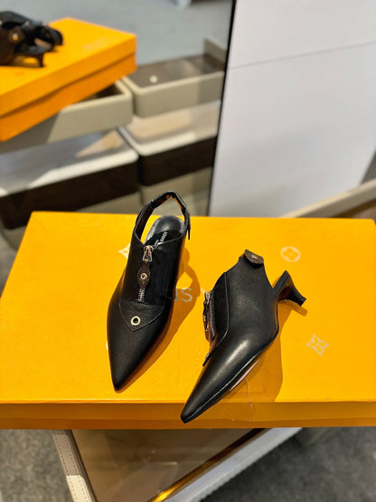 ALLURE HIGH 4.5 CM SLINGBACK IN BLACK MONOGRAM CALFSKIN