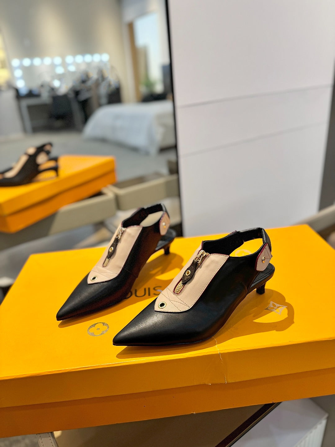 ALLURE HIGH 4.5 CM SLINGBACK IN BLACK MIX SAND BROWN CALFSKIN