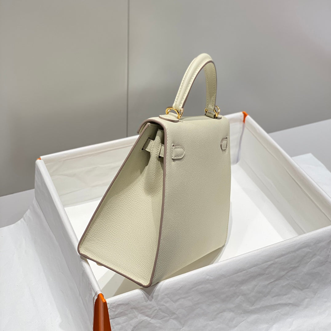 HN 25CM IN NATA EPSOM CALFSKIN GOLD HARDWARE