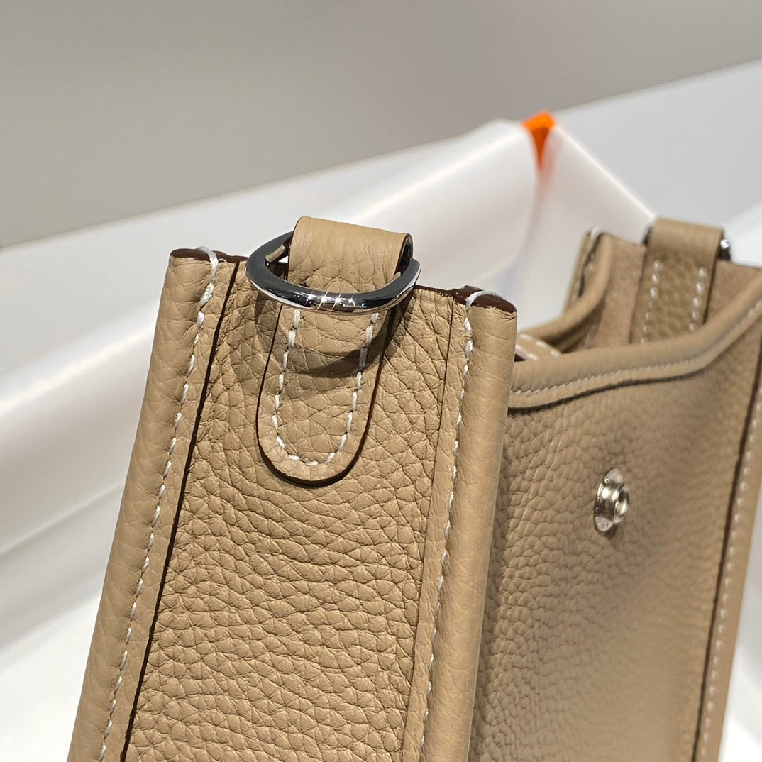 MINI NEO 18 EVELYNE BAG IN TORTILLA BROWN GRAINED CALFSKIN