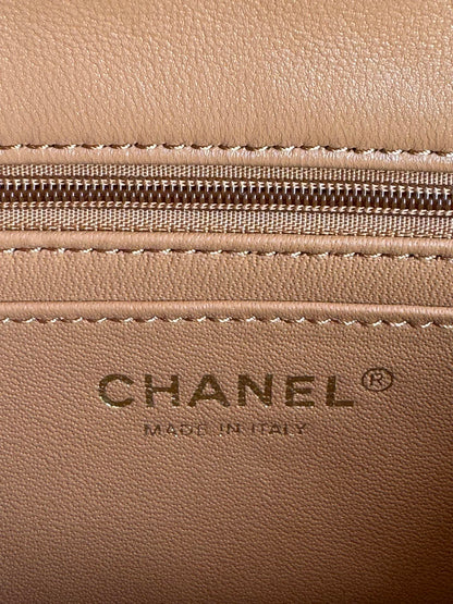 CHANEL FLAP BAG 20 IN BRONZE BROWN LAMBSKIN WITH HANDLE
