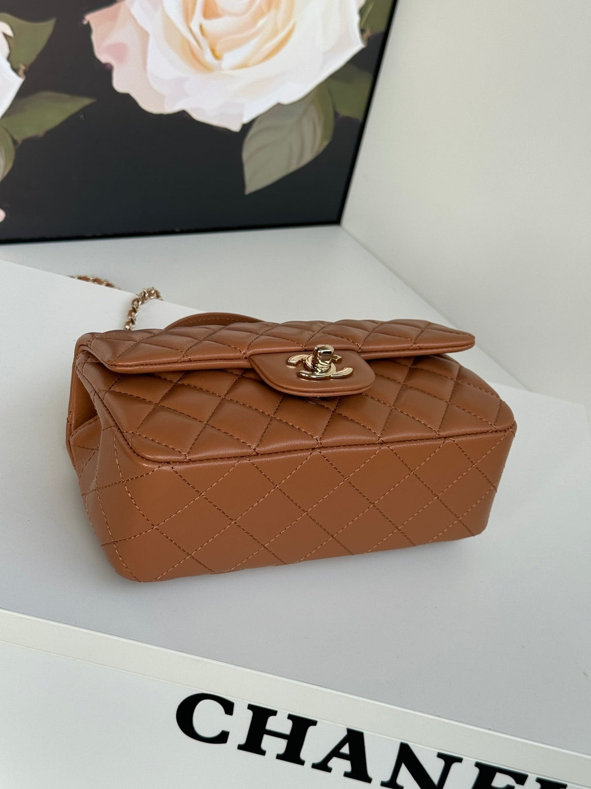 CHANEL FLAP BAG 20 IN BRONZE BROWN LAMBSKIN WITH HANDLE