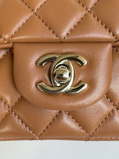 CHANEL FLAP BAG 20 IN BRONZE BROWN LAMBSKIN WITH HANDLE