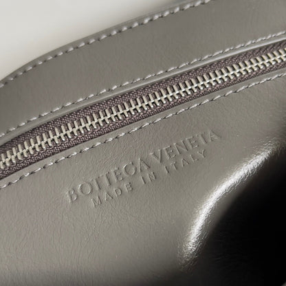 BV Small Rumple Messenger 21 Grey Lambskin Shw