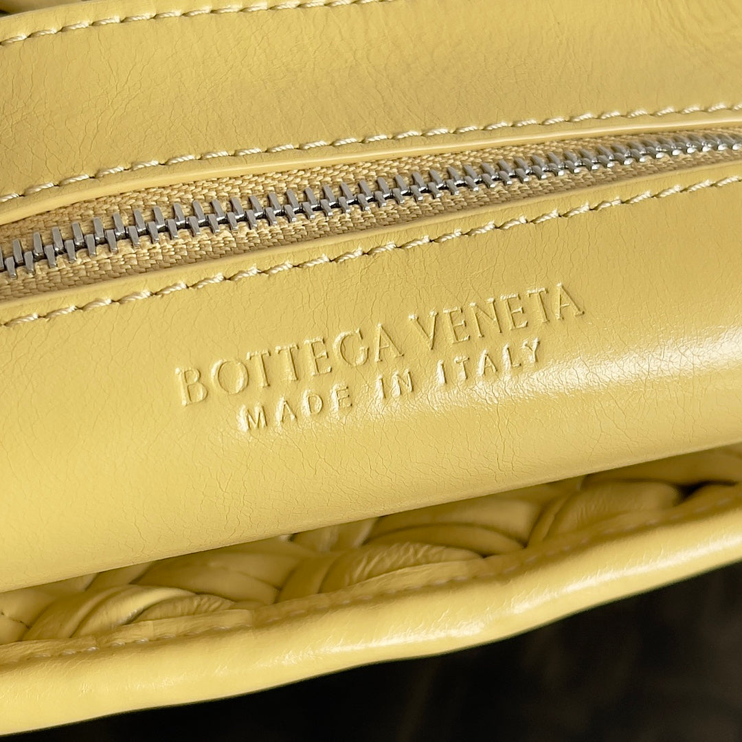 BV Small Rumple Messenger 21 Yellow Lambskin Shw