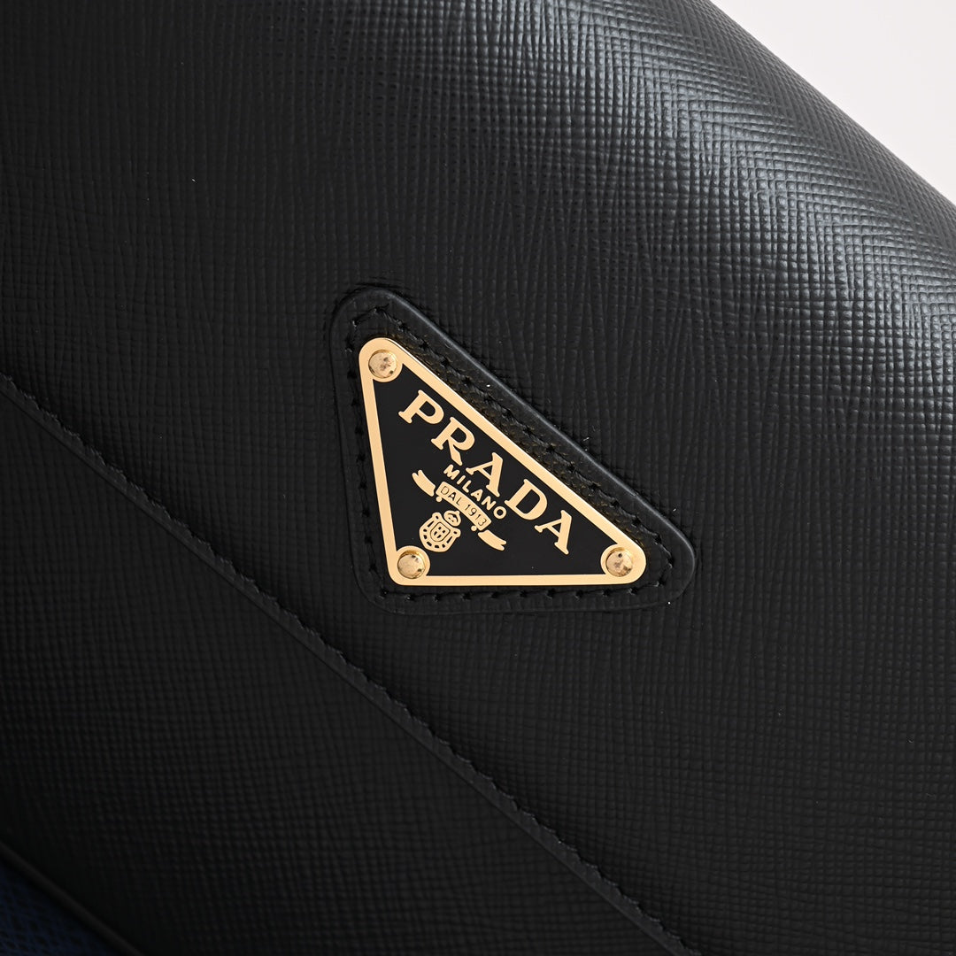 MINI FLAP BAG 20 IN BLACK SAFFIANO LEATHER GOLD HARDWARE