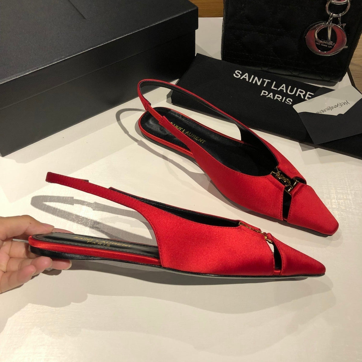 BABYLONE SLINGBACK FLAT IN RED SILK