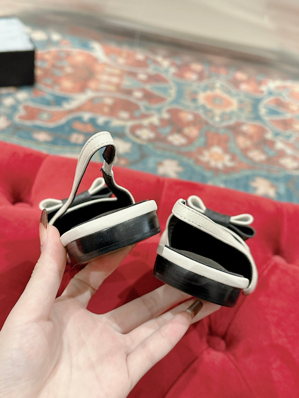 CASSANDRA SLINGBACK FLAT IN WHITE MIX BLACK SMOOTH LAMBSKIN