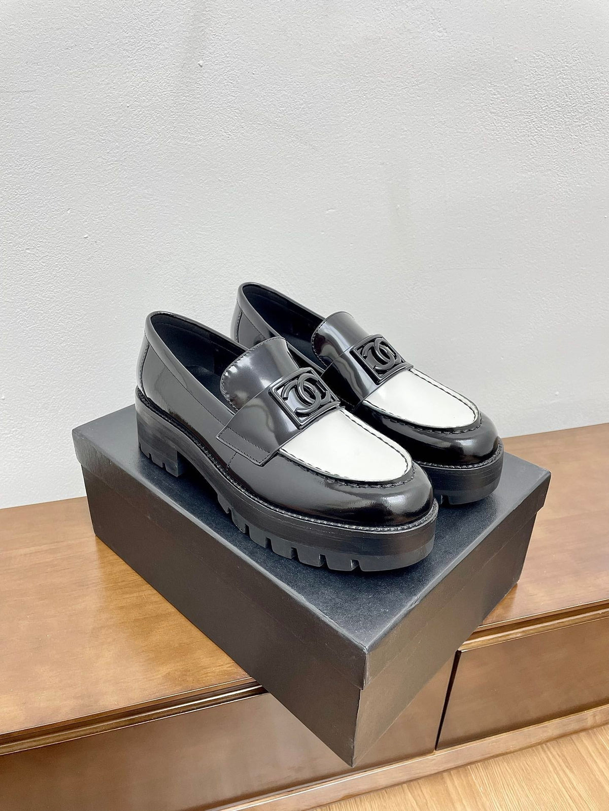 LOAFER BLACK MIX WHITE CALFSKIN