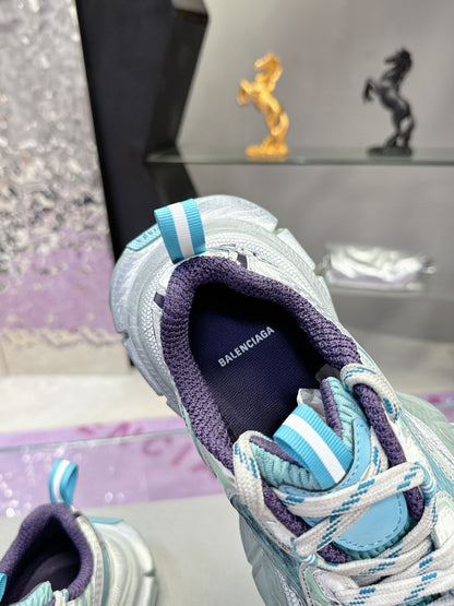 3XL SNEAKER IN LIGHT BLUE, WHITE AND PURPLE MESH AND POLYURETHANE