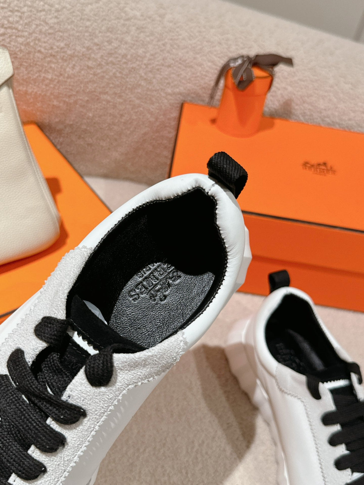 MAINLAND SNEAKER IN PALE GRAY SUEDE AND WHITE CALFSKIN