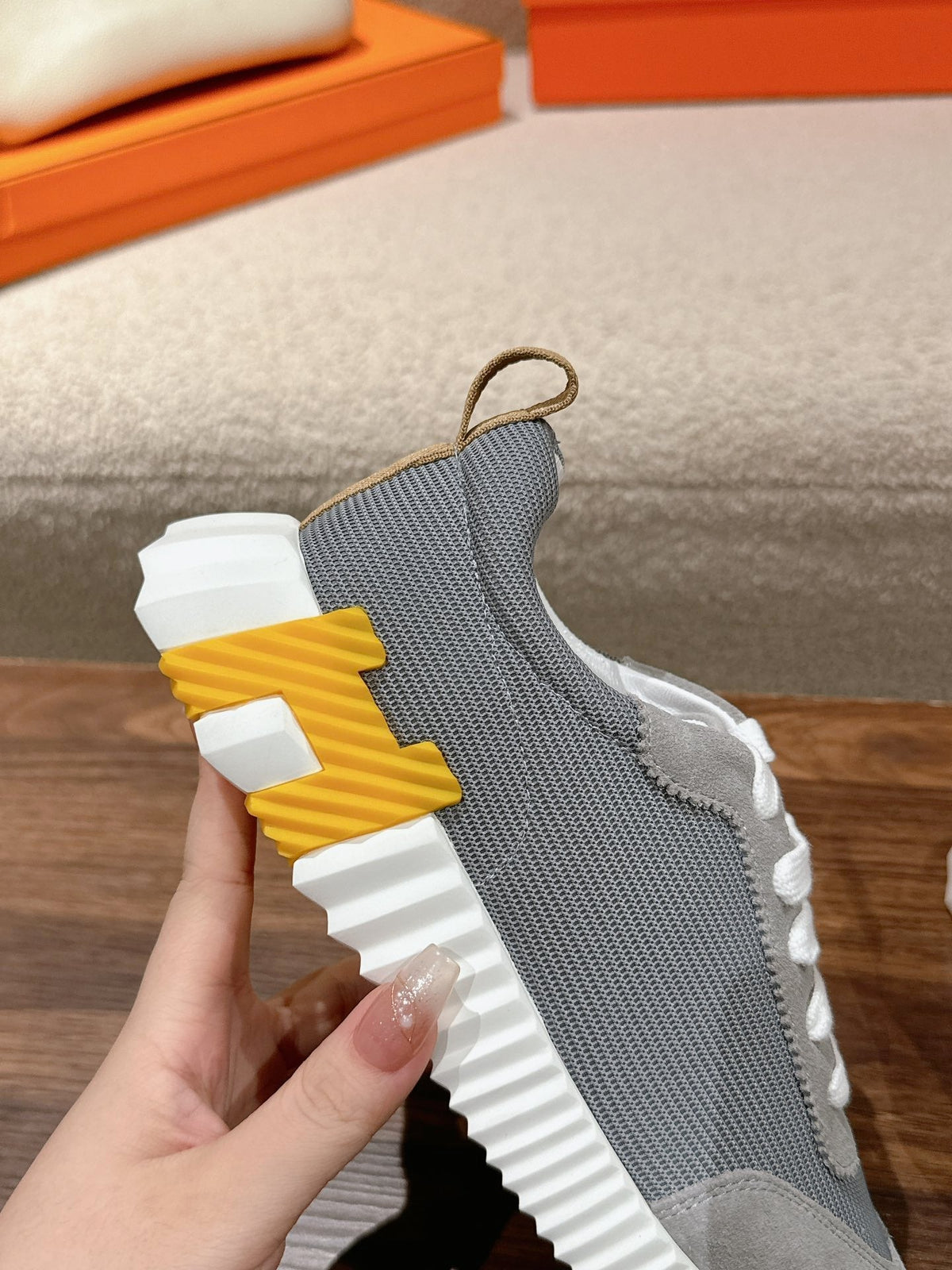 MAINLAND SNEAKER IN ASH GRAY SUEDE AND SHARK GRAY BREATHABLE MESH FABRIC 959350