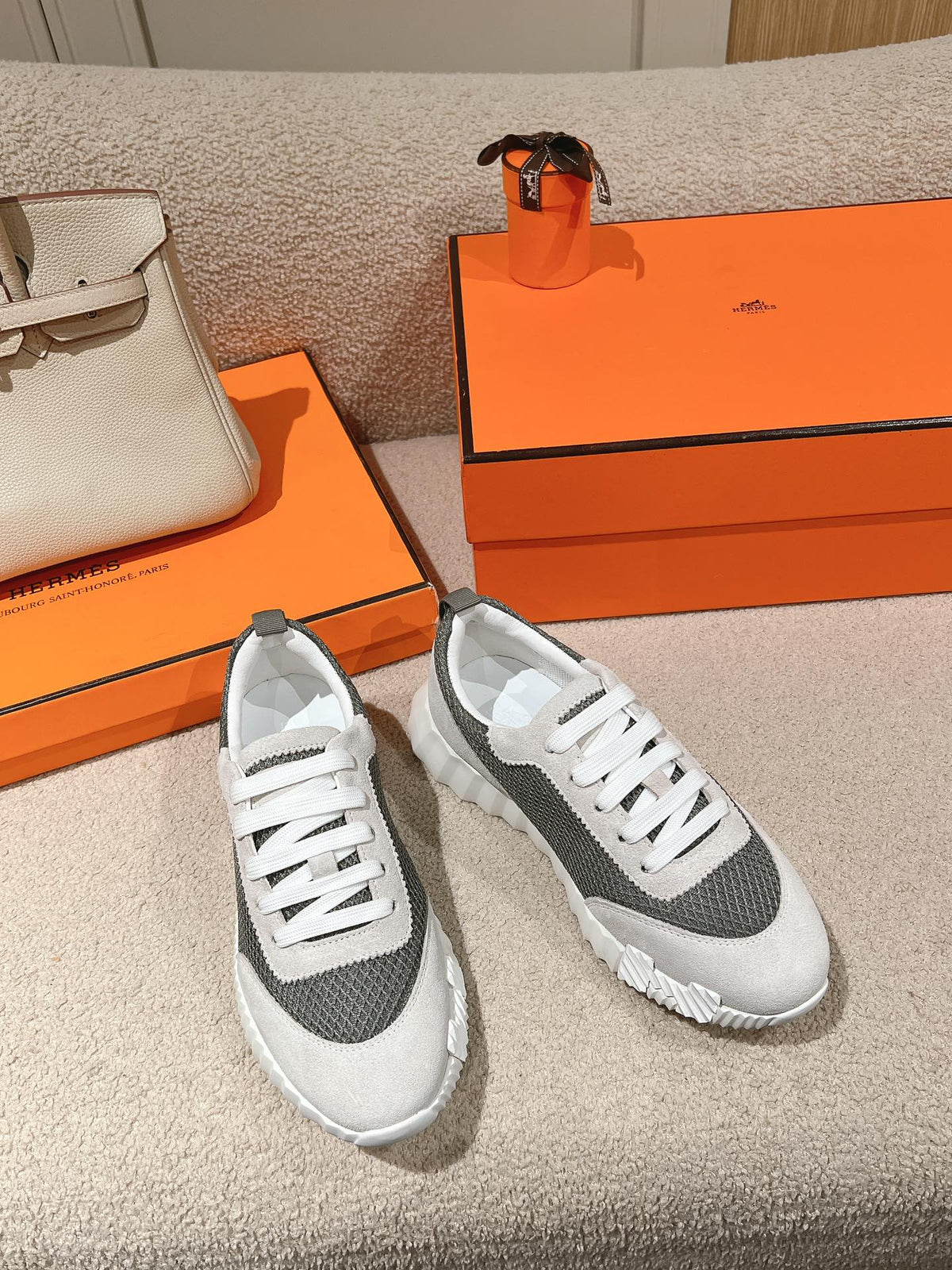 MAINLAND SNEAKER IN PALE GRAY SUEDE AND SMOKE GRAY BREATHABLE MESH FABRIC