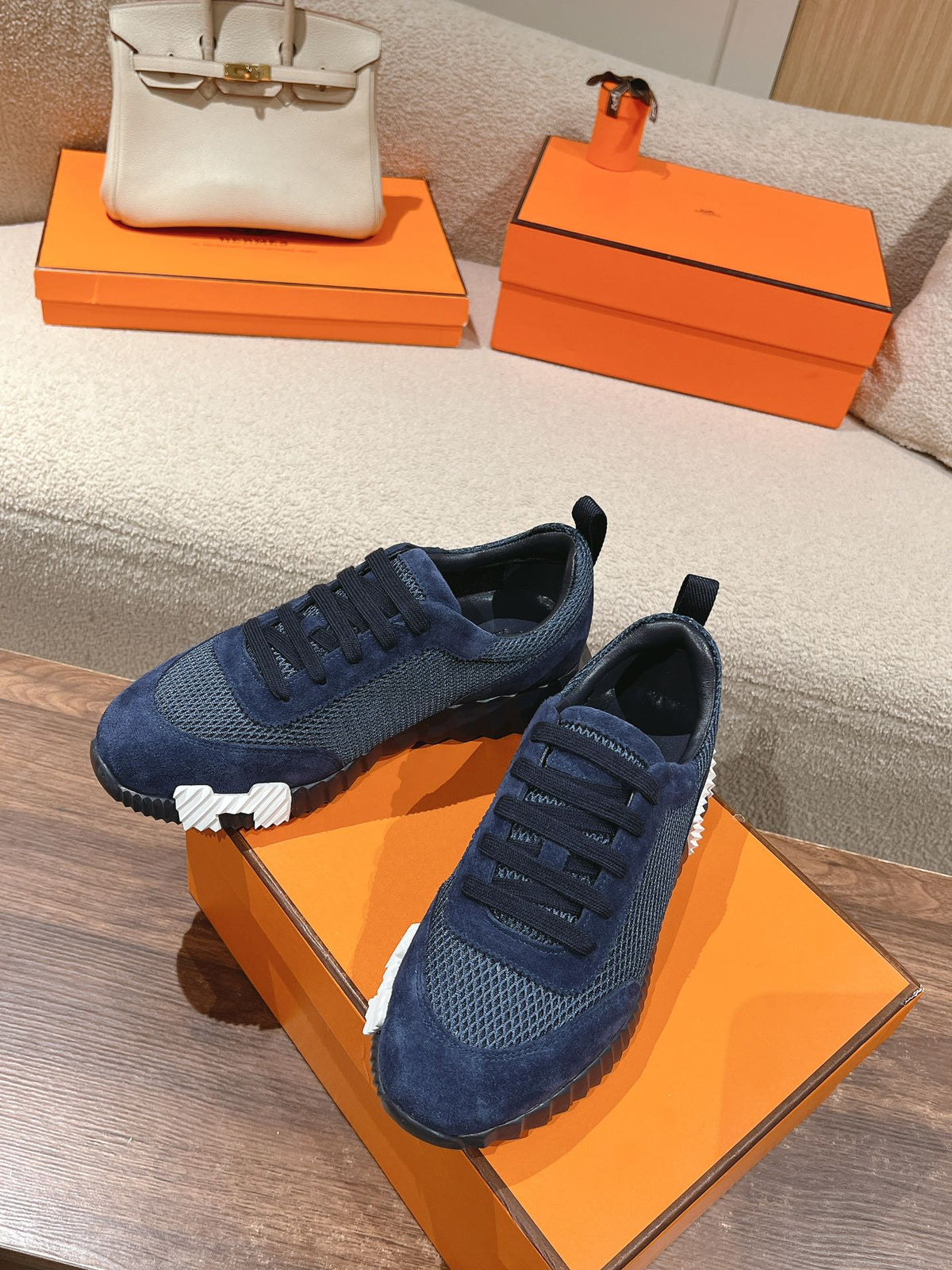 MAINLAND SNEAKER IN CLASSIC BLUE SUEDE AND BREATHABLE MESH FABRIC