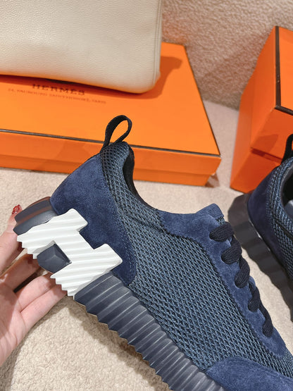 MAINLAND SNEAKER IN CLASSIC BLUE SUEDE AND BREATHABLE MESH FABRIC