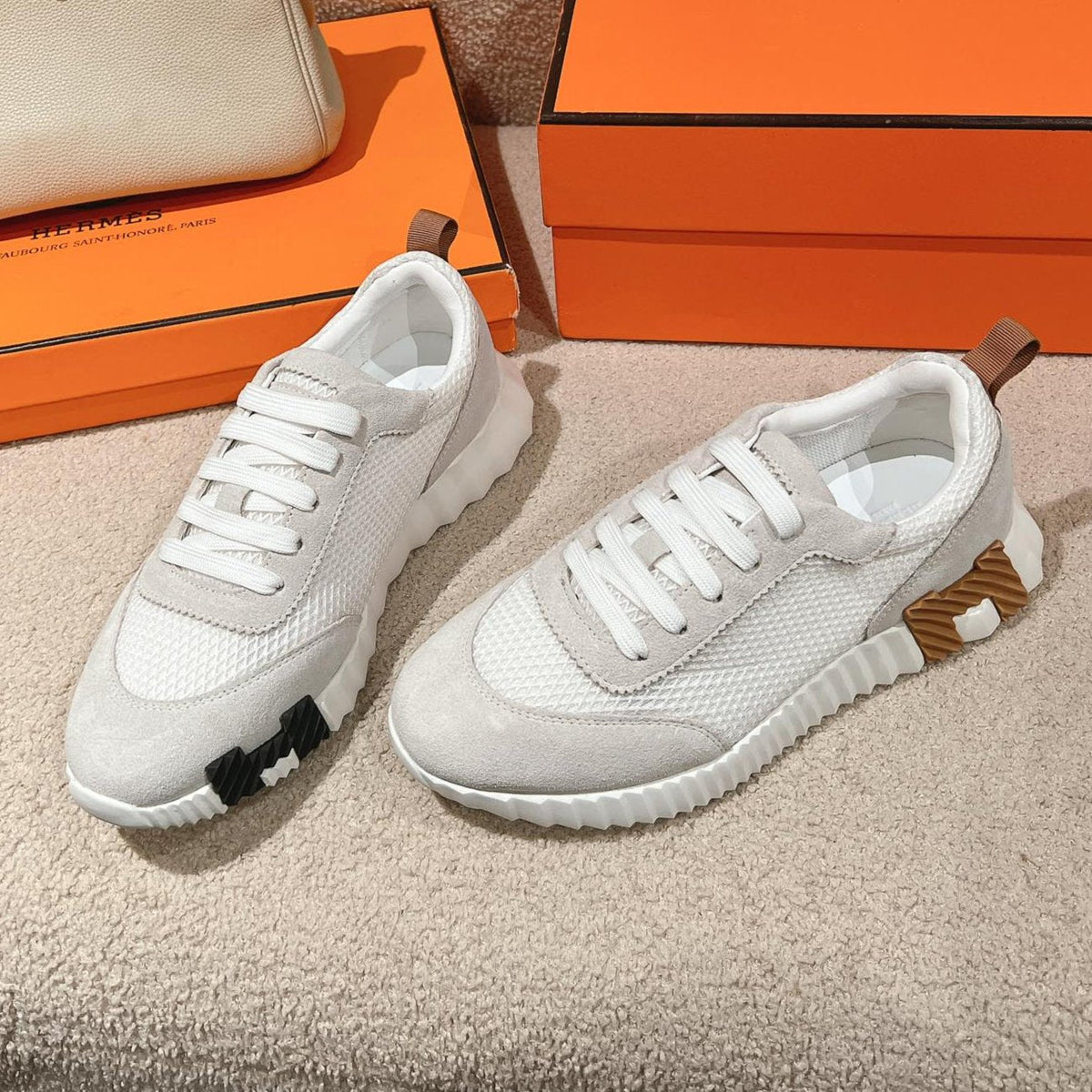 MAINLAND SNEAKER IN PALE GRAY SUEDE AND WHITE BREATHABLE MESH FABRIC