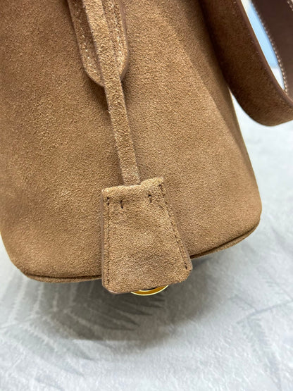 BUCKET BAG 22 IN RUSSET BROWN SOFT SUEDE