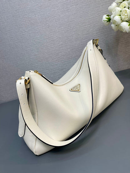 LARGE HOBO BAG 39 IN WHITE SOFT LAMBSKIN