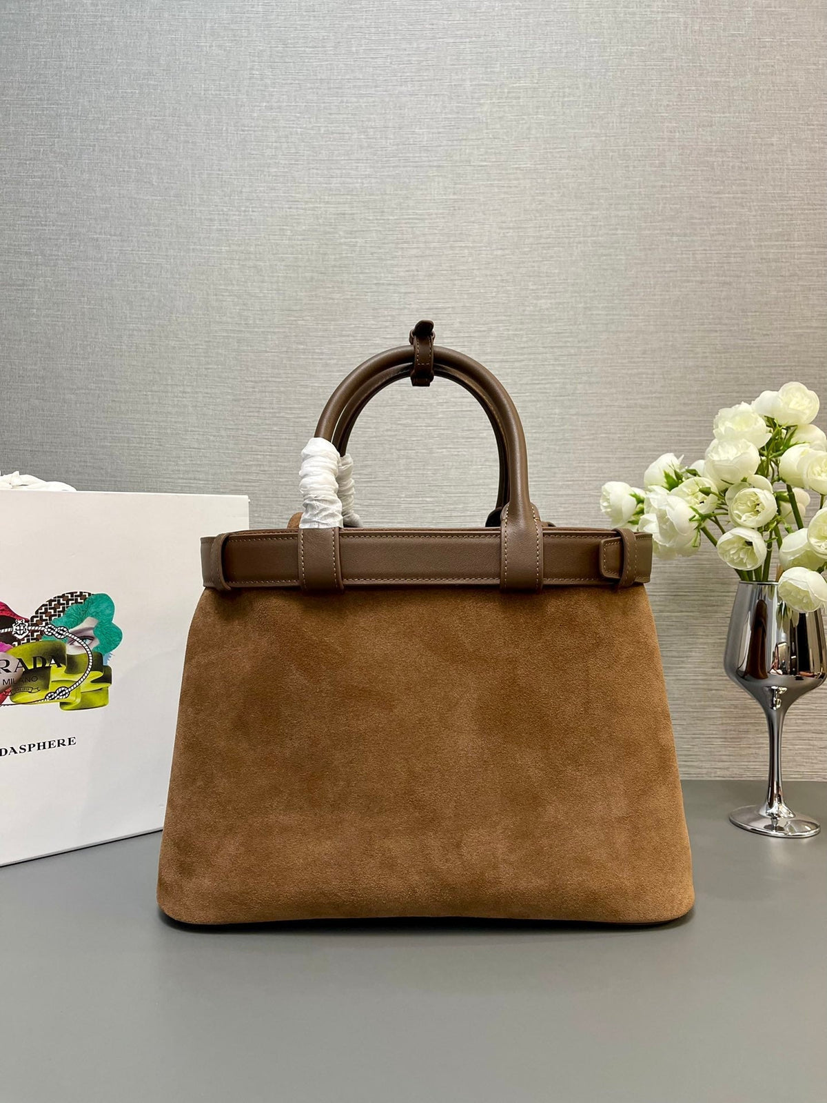 MEDIUM TOTE BAG WITH BELT 35 IN RUSSET BROWN SUEDE