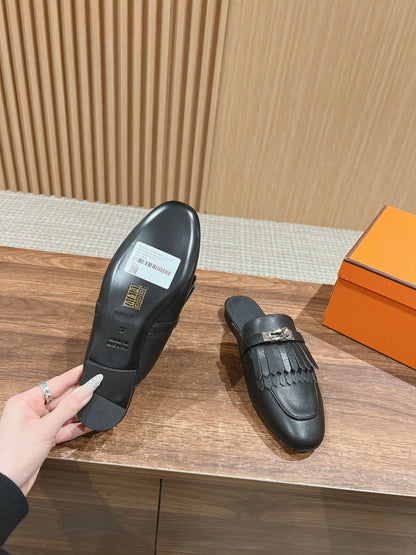 0Z Mule Fringed Black