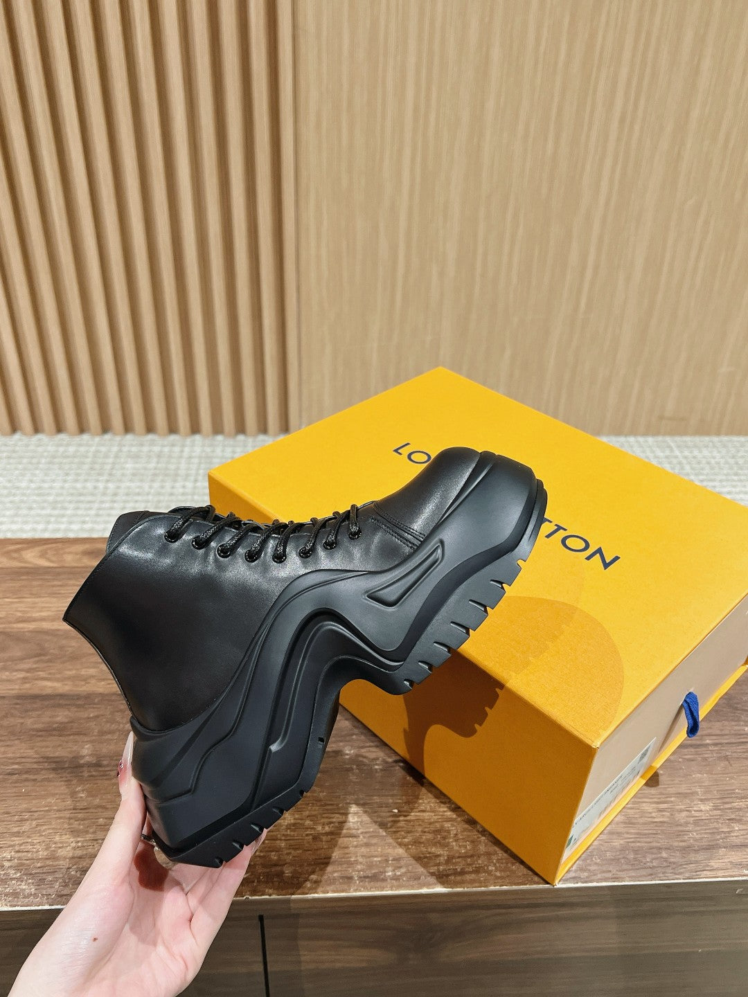 LV WOMEN CHELSEA BOOT IN BLACK MONOGRAM CALFSKIN