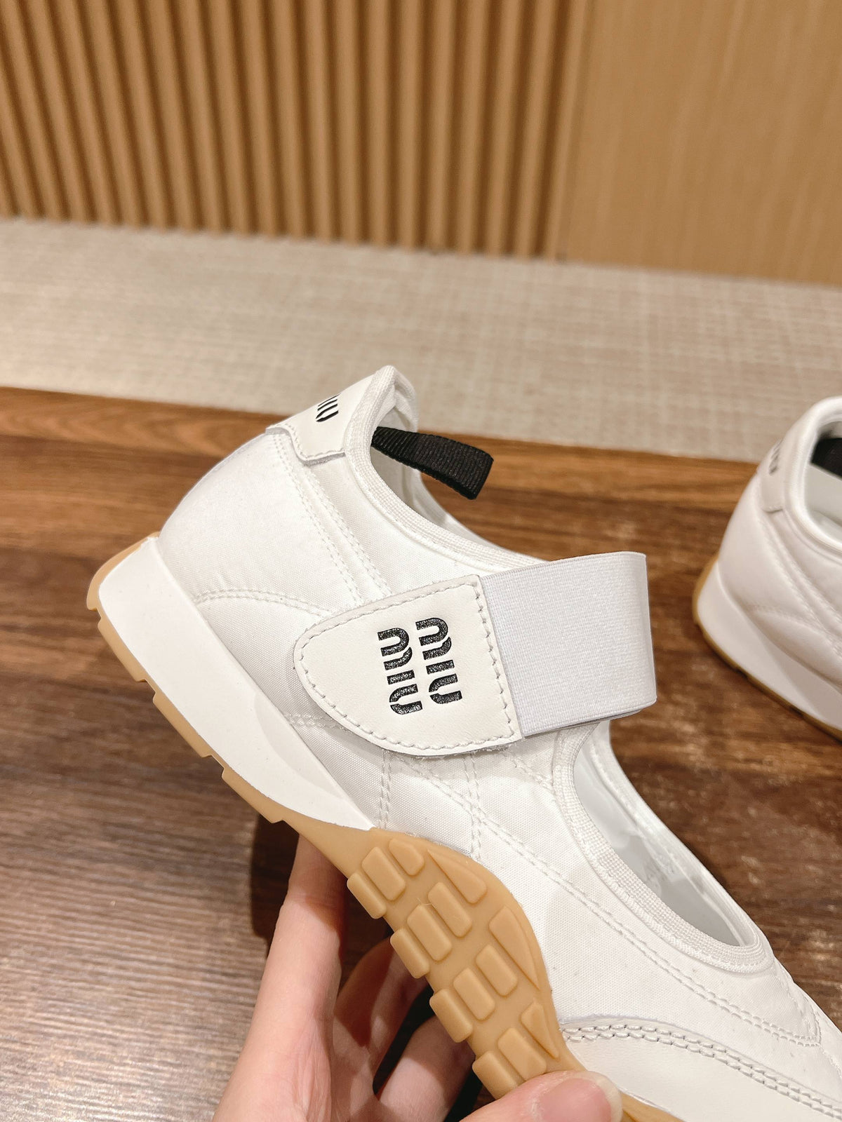 BALLET SHOES IN WHITE LAMBSKIN AND FABRIC ANTI-SLIP RUBBER SOLE