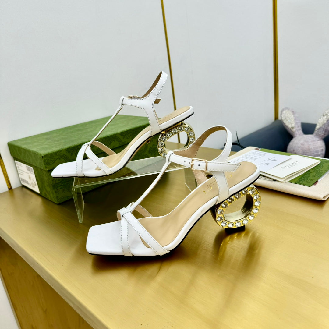 MEDIUM-HEEL SANDAL IN WHITE CALFSKIN GOLD HARDWARE WITH RHINSTONES